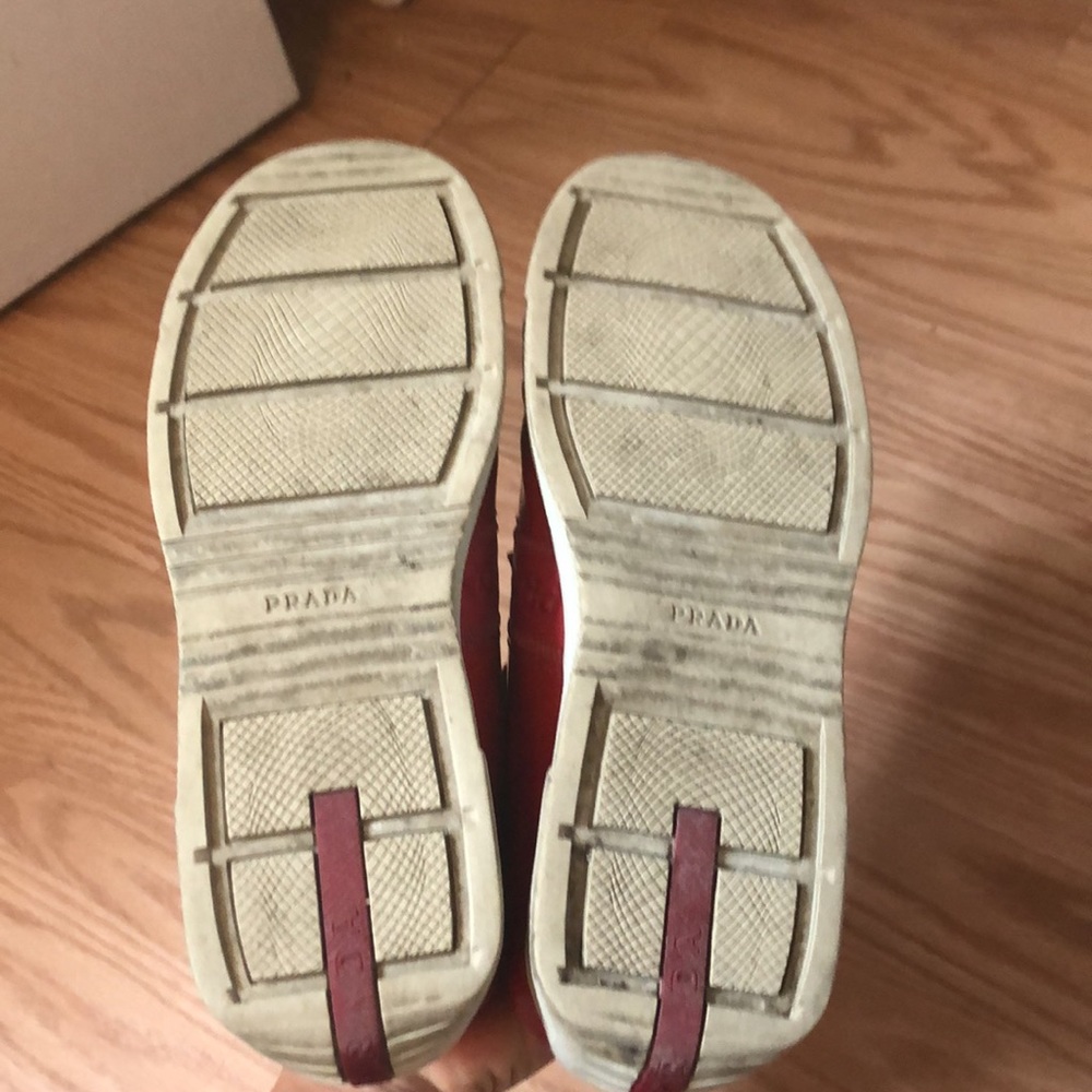 Red Prada sneakers - Picture 4 of 4